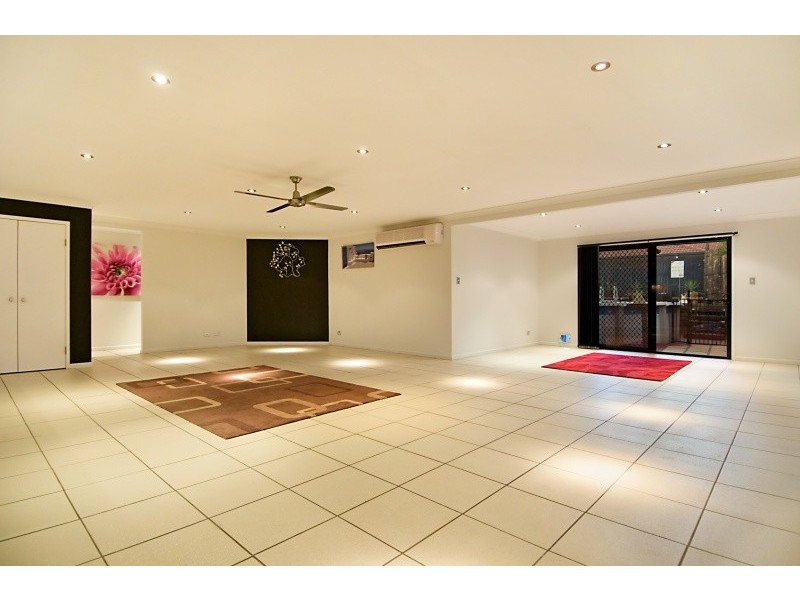 18 Hemlock Street, Warner QLD 4500