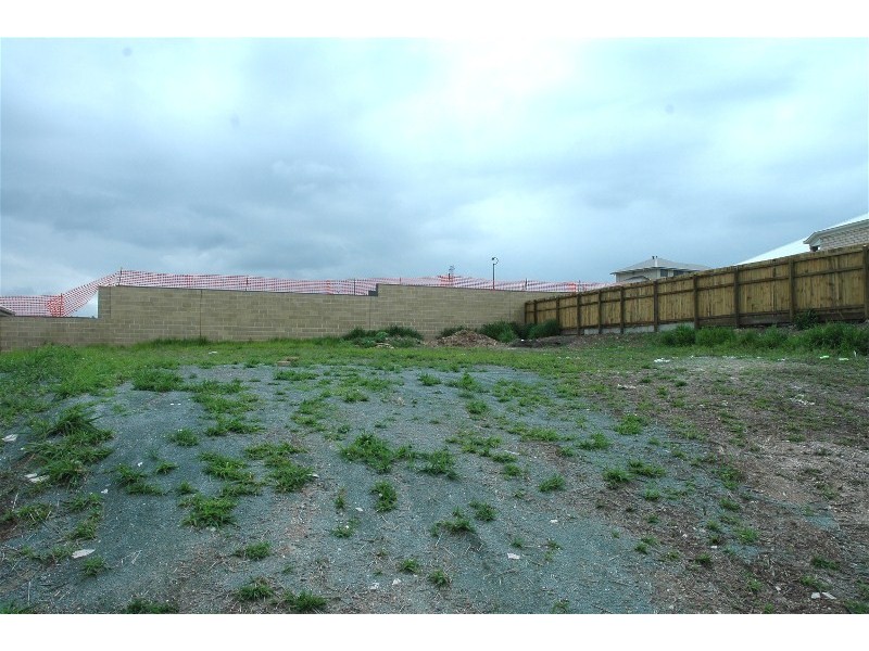 5 Avoca Pl, Warner QLD 4500