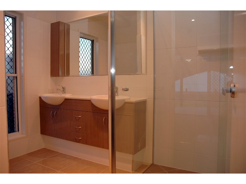 26 Winlock Cct, Warner QLD 4500