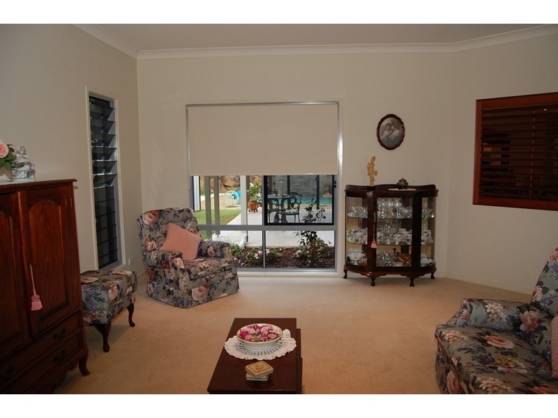 2 Lachlan Drive, Wakerley QLD 4154