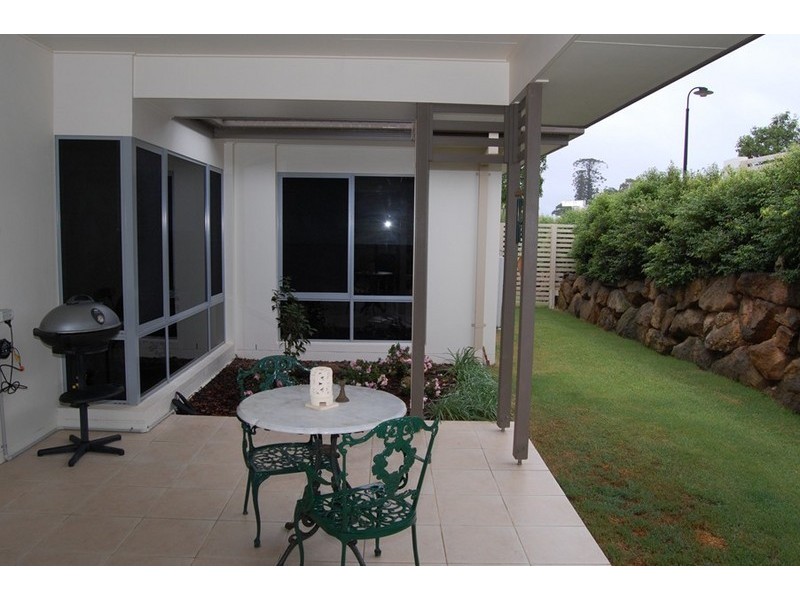 2 Lachlan Drive, Wakerley QLD 4154