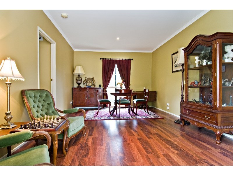 4 Riverine Ct, Samford Valley QLD 4520