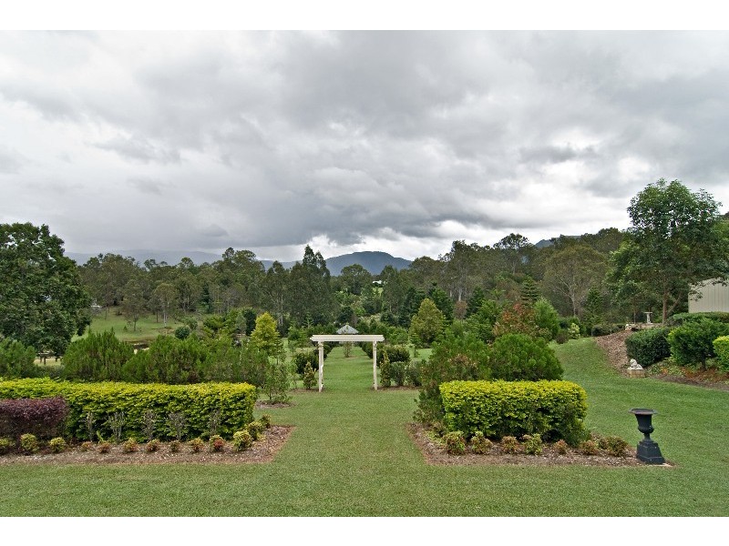 4 Riverine Ct, Samford Valley QLD 4520