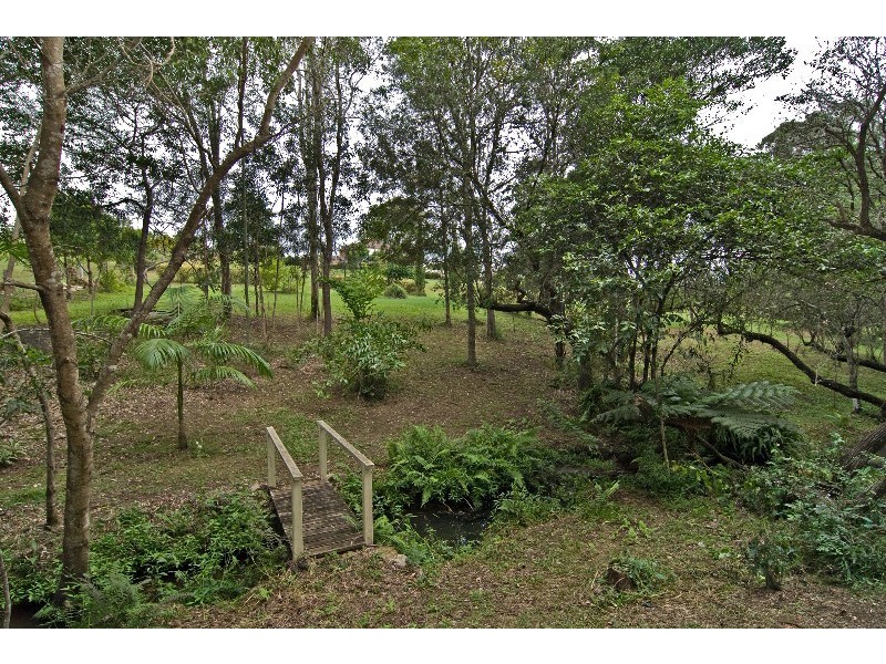 4 Riverine Ct, Samford Valley QLD 4520