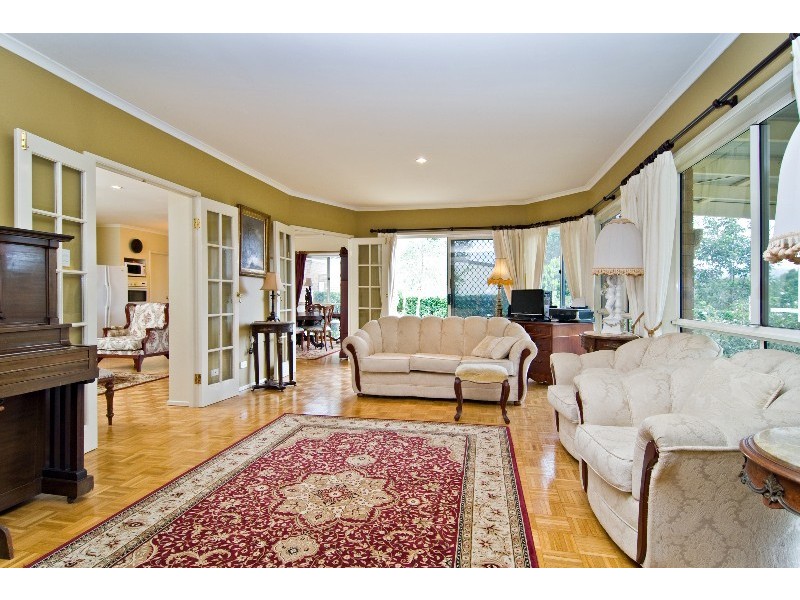 4 Riverine Ct, Samford Valley QLD 4520