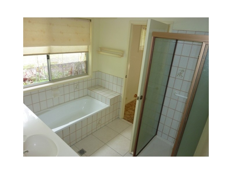 5 Warrandyte Court, Camp Mountain QLD 4520