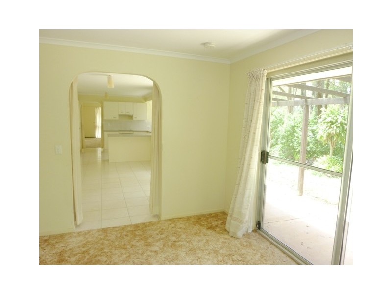 5 Warrandyte Court, Camp Mountain QLD 4520