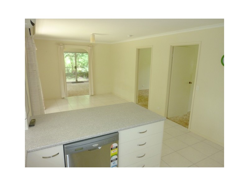 5 Warrandyte Court, Camp Mountain QLD 4520