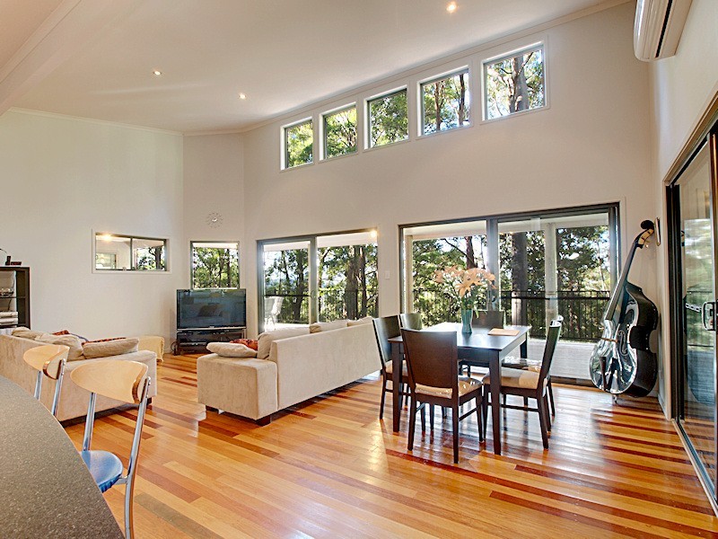 25 Harland Road, Mount Glorious QLD 4520