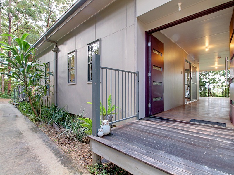 25 Harland Road, Mount Glorious QLD 4520