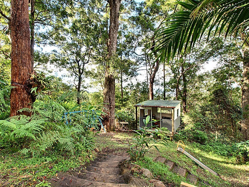 25 Harland Road, Mount Glorious QLD 4520