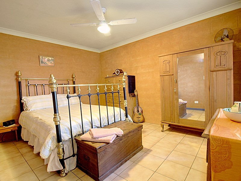 25 Harland Road, Mount Glorious QLD 4520