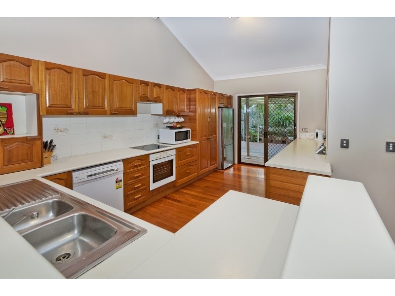 9 Mary Orr Court, Camp Mountain QLD 4520