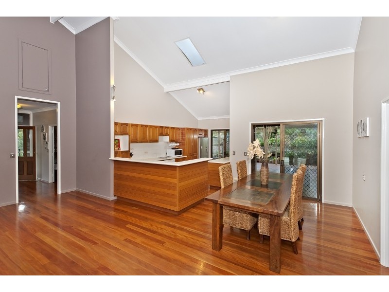 9 Mary Orr Court, Camp Mountain QLD 4520