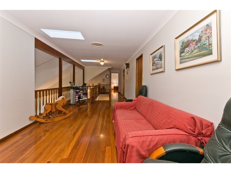 4 Mangifera Close, Samford QLD 4520