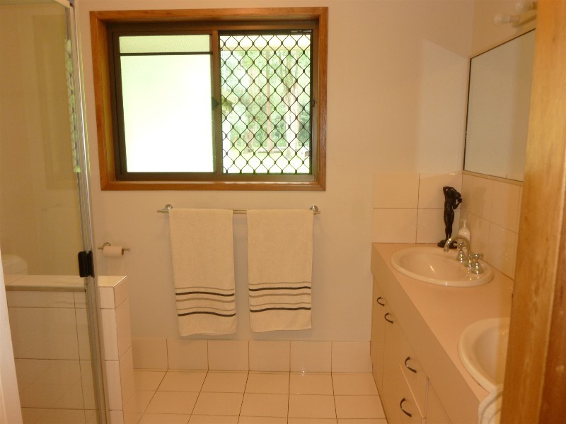 3 Bertha Court, Bunya QLD 4055