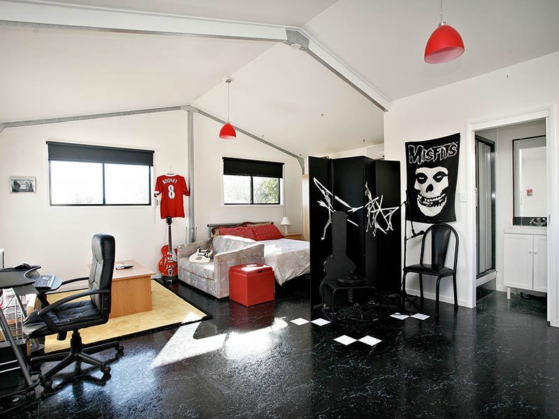 36 Watson Road, Armstrong Creek QLD 4520