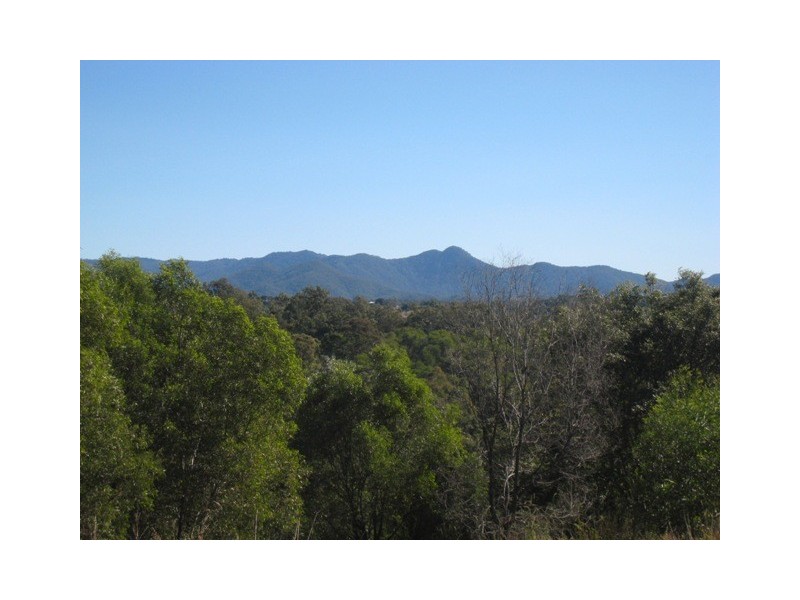 20 Balmoral Road, Draper QLD 4520