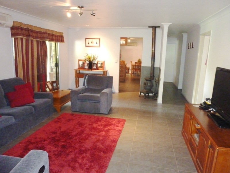 8 Dundialla Way., Yugar QLD 4520