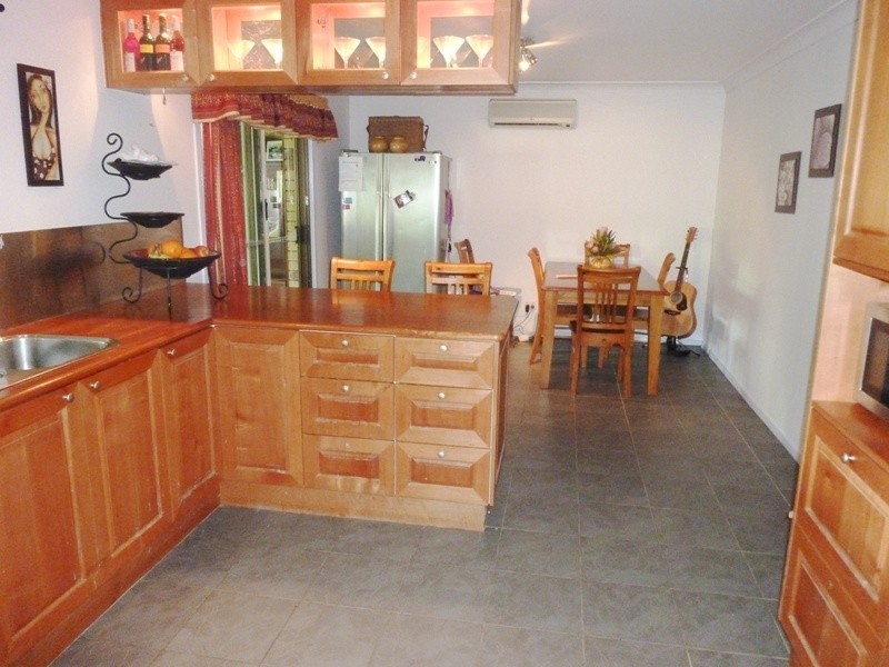 8 Dundialla Way., Yugar QLD 4520