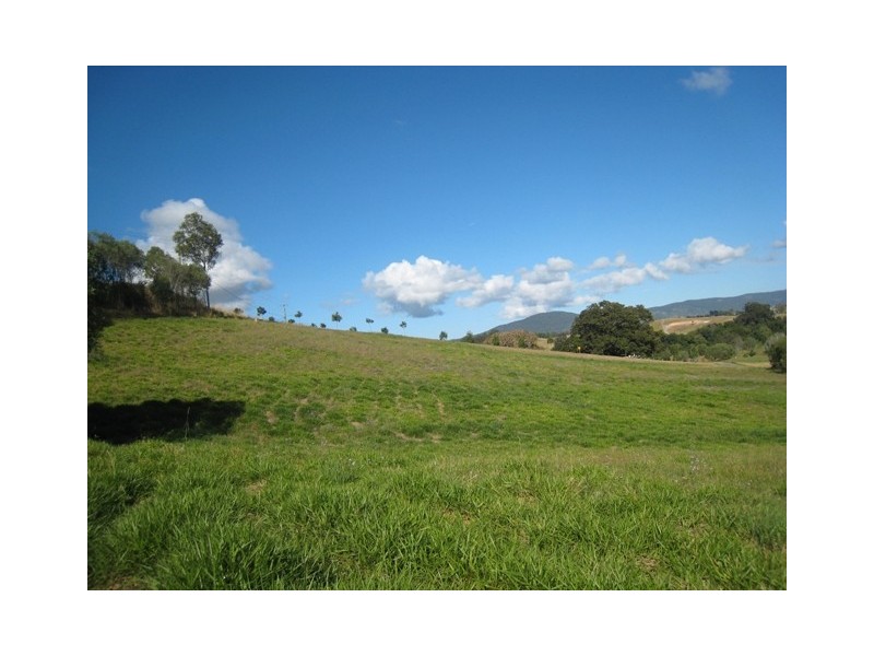 24 Oak River Road, Draper QLD 4520