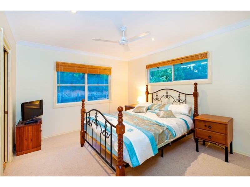 1 Skyline Court, Draper QLD 4520