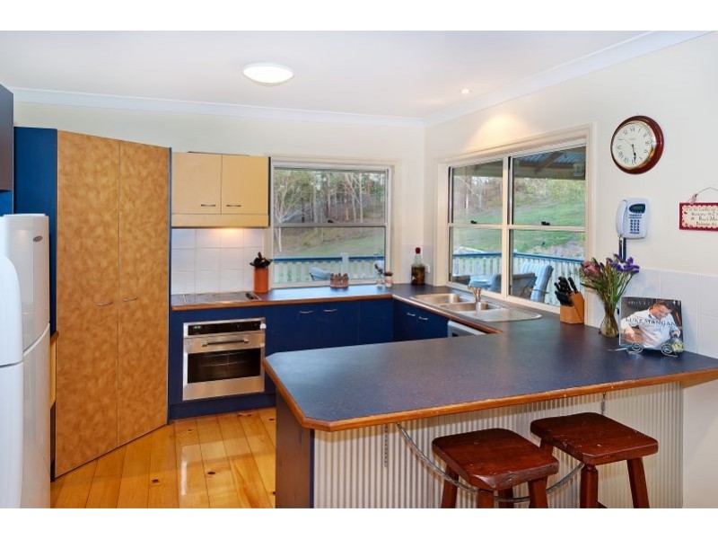 1 Skyline Court, Draper QLD 4520