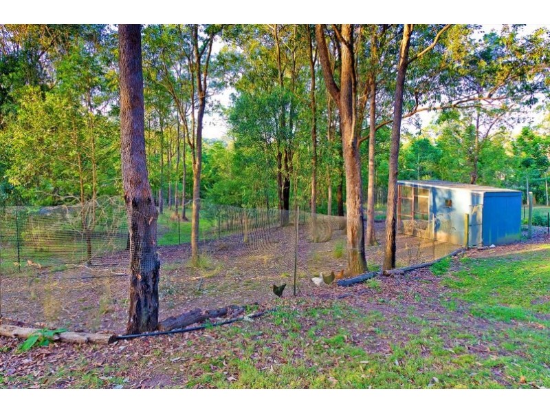 1 Skyline Court, Draper QLD 4520