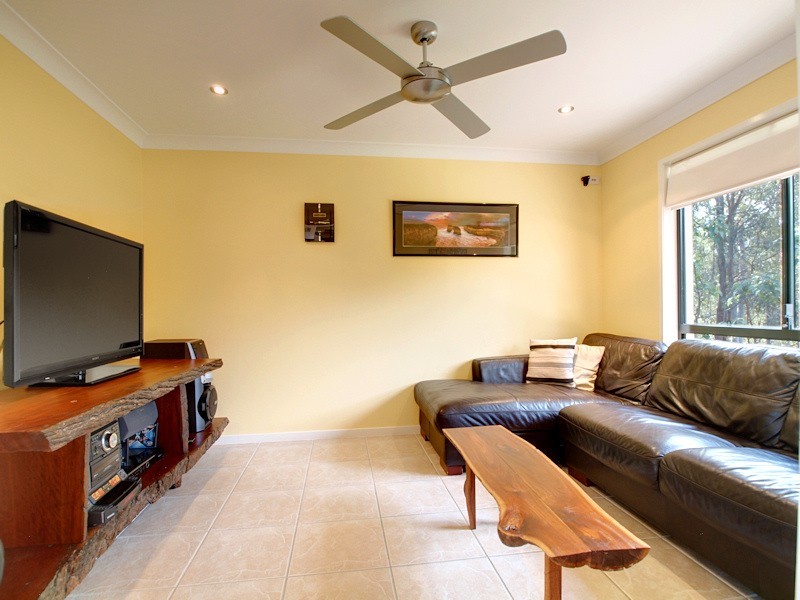 5 Ruby Court, Bunya QLD 4055