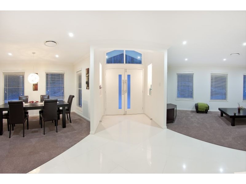 85 Glenhaven Cl, Cedar Creek QLD 4520