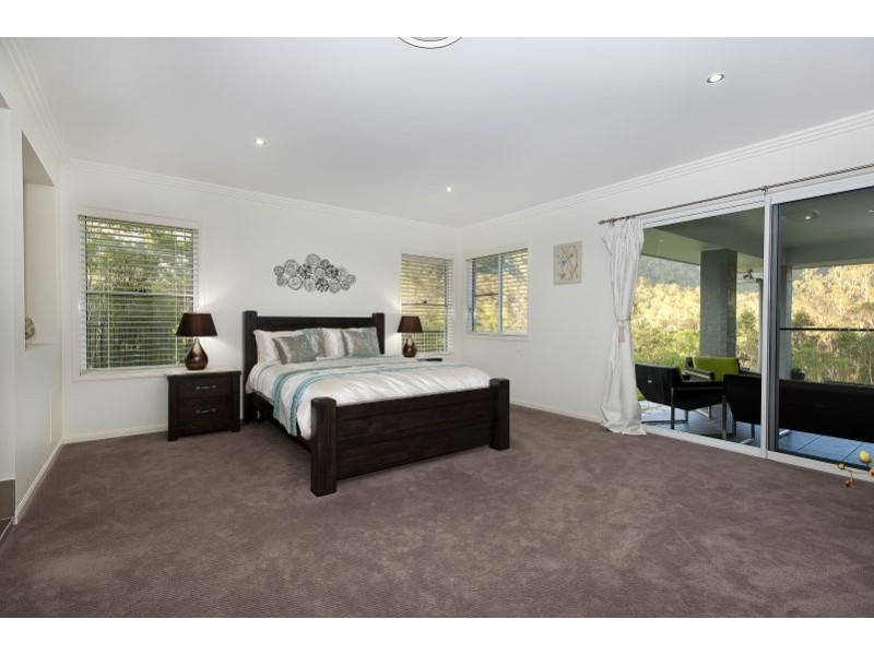 85 Glenhaven Cl, Cedar Creek QLD 4520