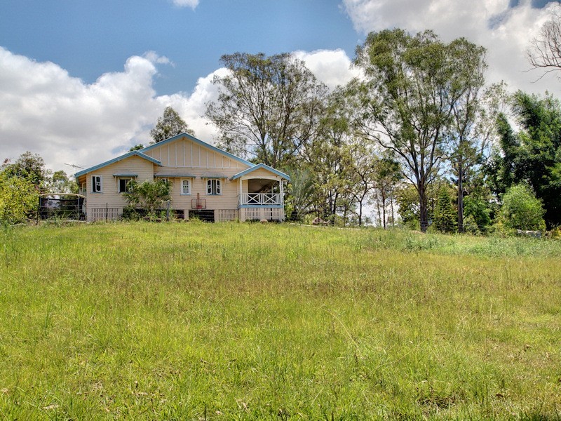 225 Mount Glorious Road, Samford Valley QLD 4520