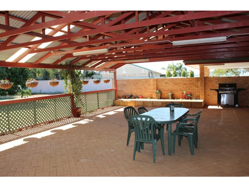 10 Willow Court, Strathalbyn WA 6530