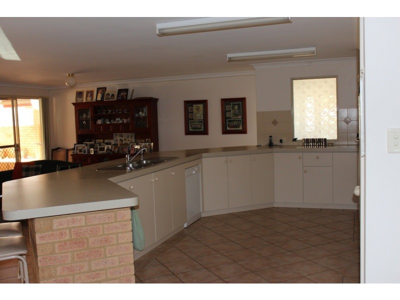 10 Willow Court, Strathalbyn WA 6530