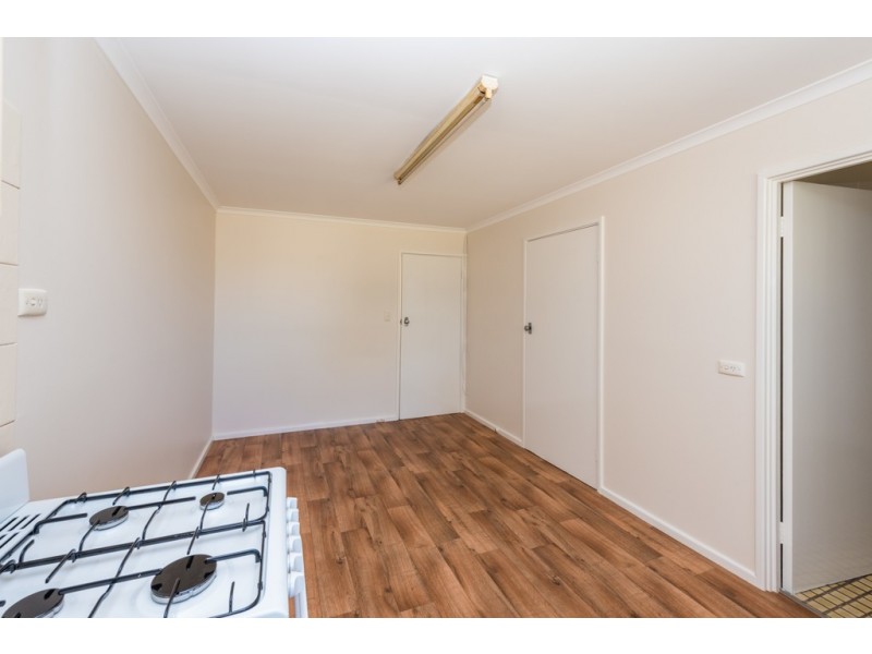 18 Adelaide Street, Waggrakine WA 6530