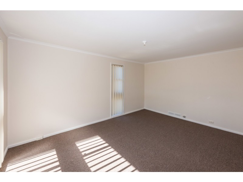 18 Adelaide Street, Waggrakine WA 6530