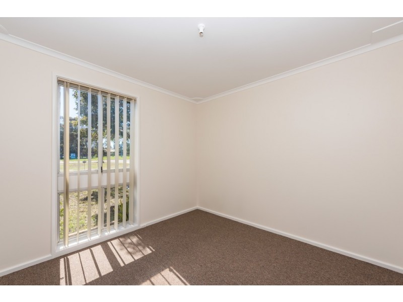 18 Adelaide Street, Waggrakine WA 6530