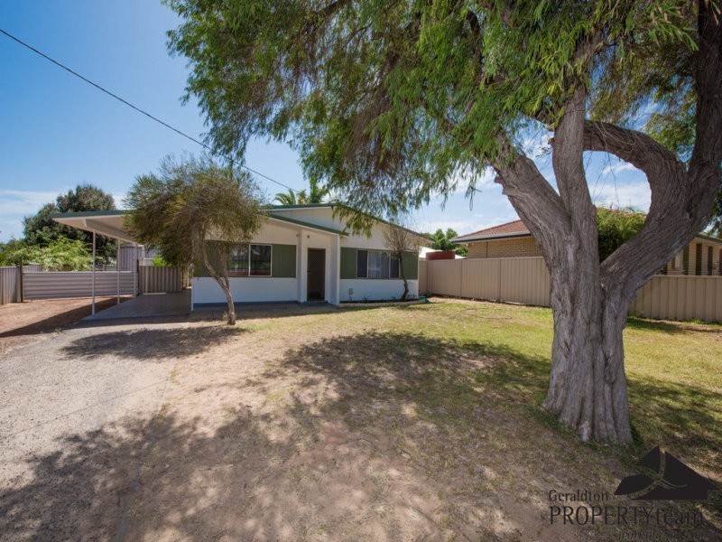 211 Fourth Street, Wonthella WA 6530