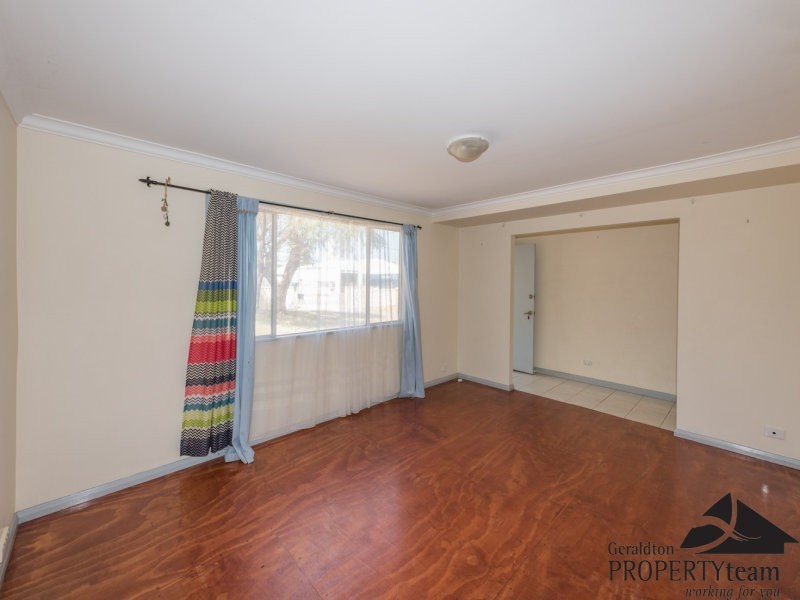 211 Fourth Street, Wonthella WA 6530