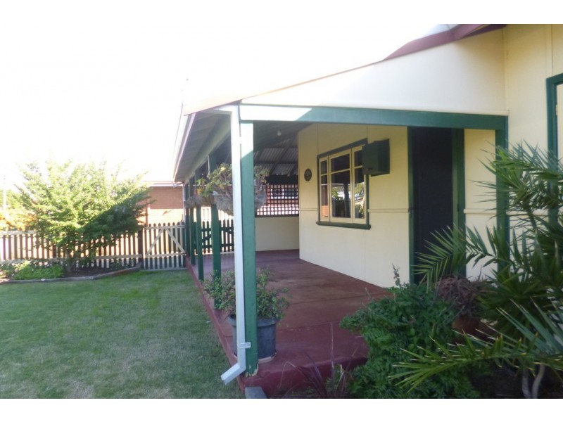 259 Fifth Street, Wonthella WA 6530