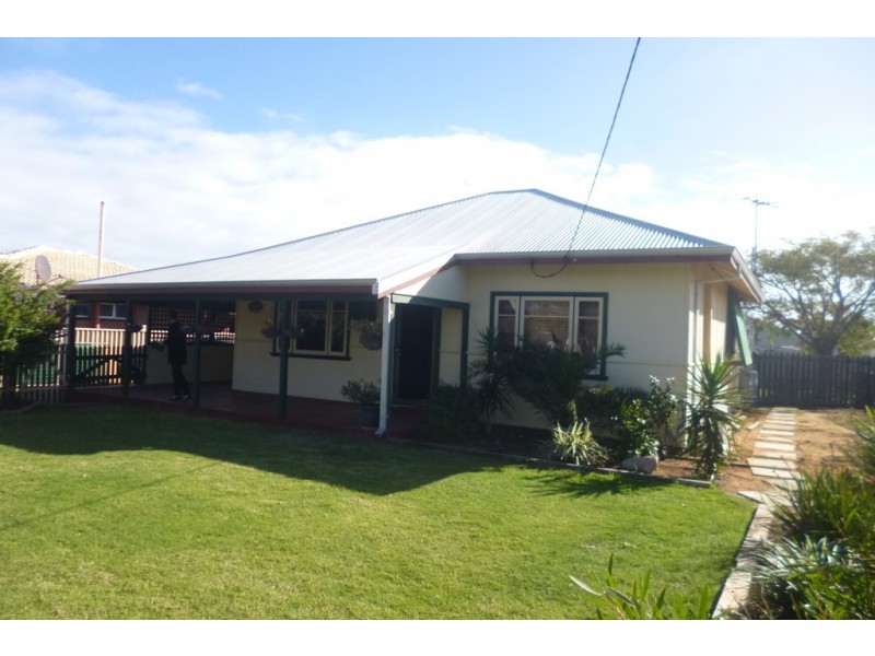 259 Fifth Street, Wonthella WA 6530