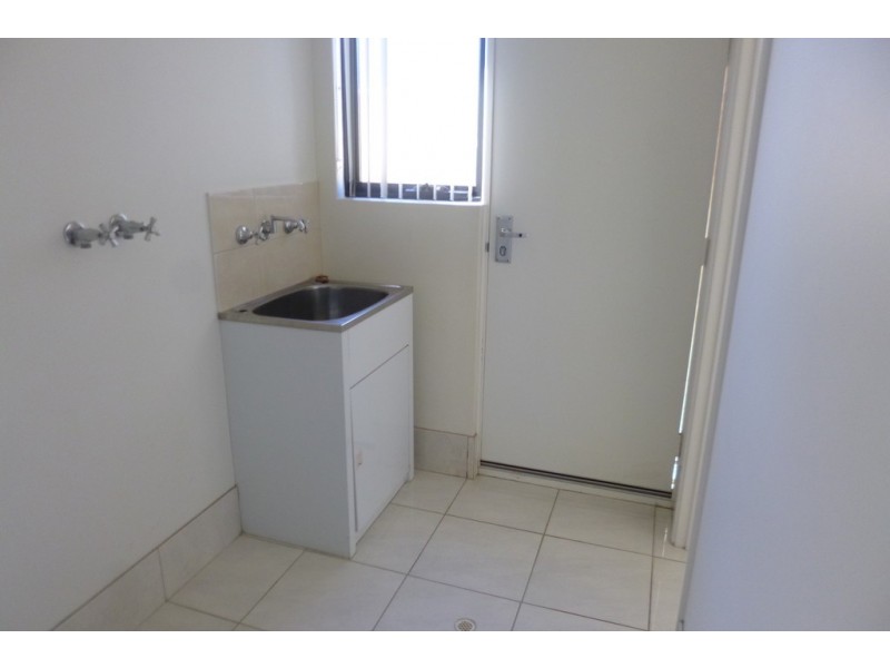 4 Derna Parade, Wandina WA 6530