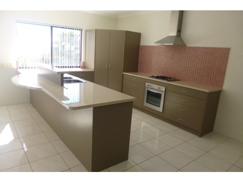 4 Derna Parade, Wandina WA 6530