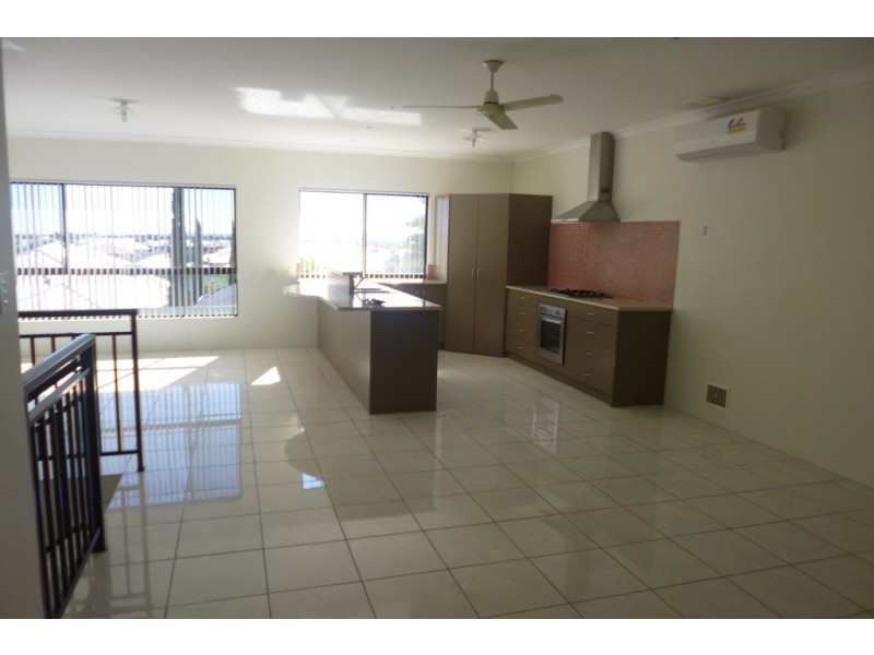 4 Derna Parade, Wandina WA 6530