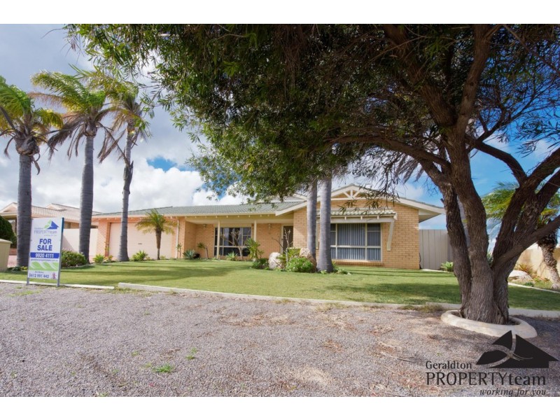 30 Hillview Drive, Drummond Cove WA 6532