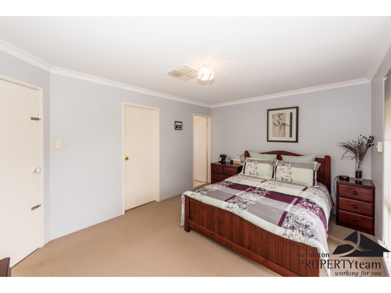 30 Hillview Drive, Drummond Cove WA 6532