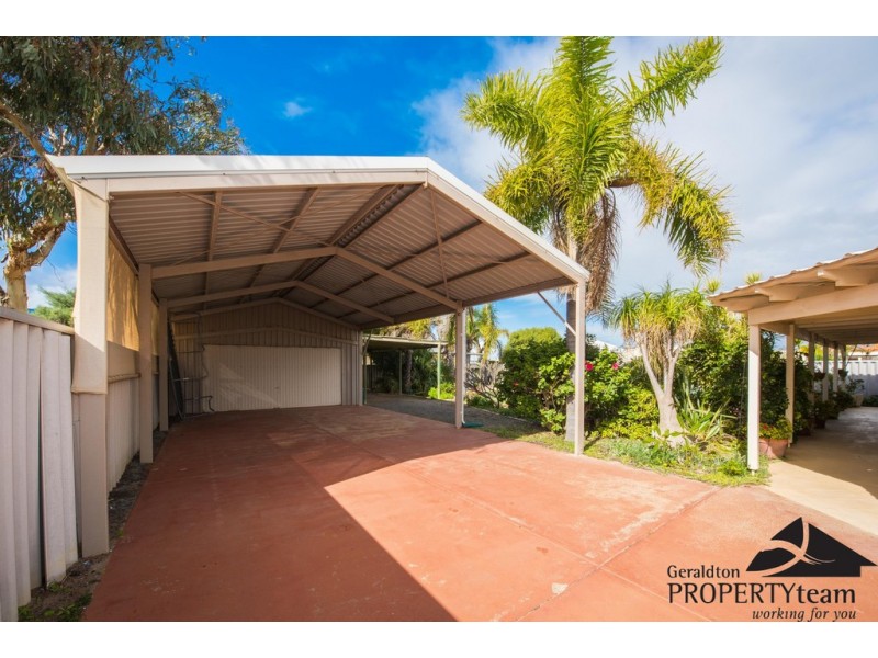 30 Hillview Drive, Drummond Cove WA 6532