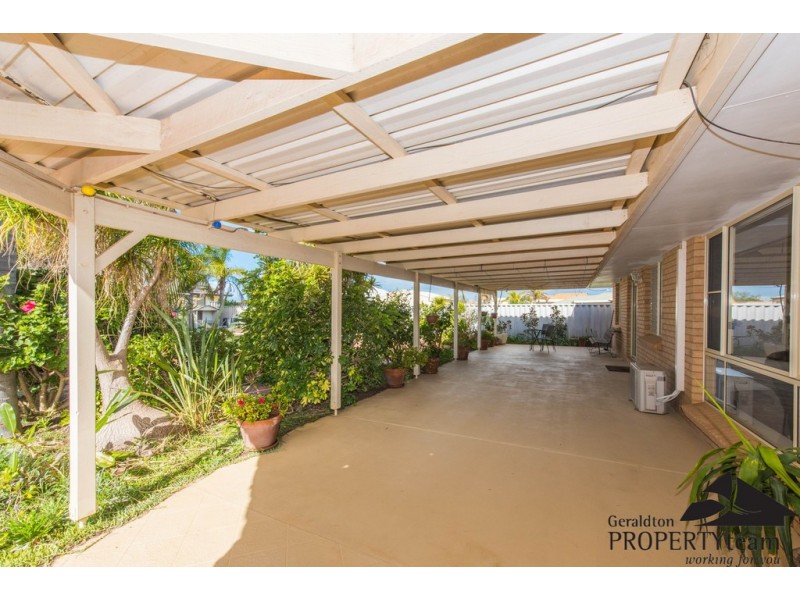 30 Hillview Drive, Drummond Cove WA 6532