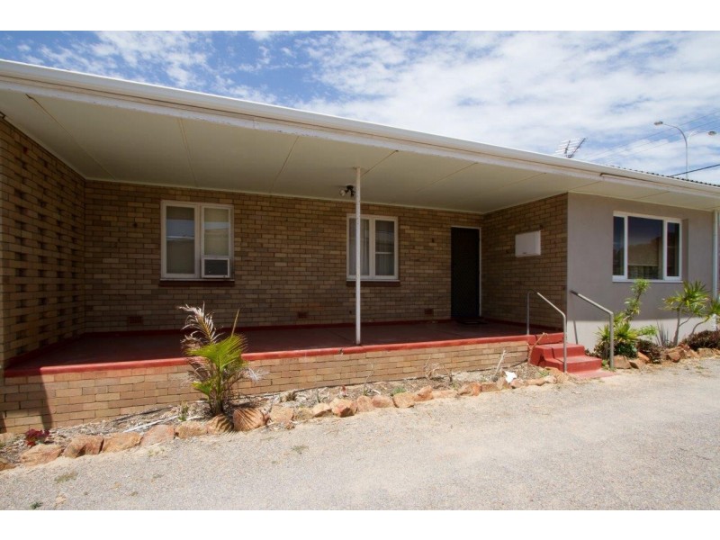 121 Cathedral Avenue, Geraldton WA 6530