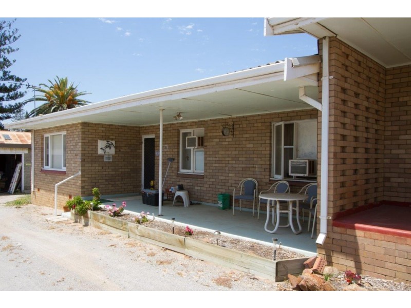 121 Cathedral Avenue, Geraldton WA 6530